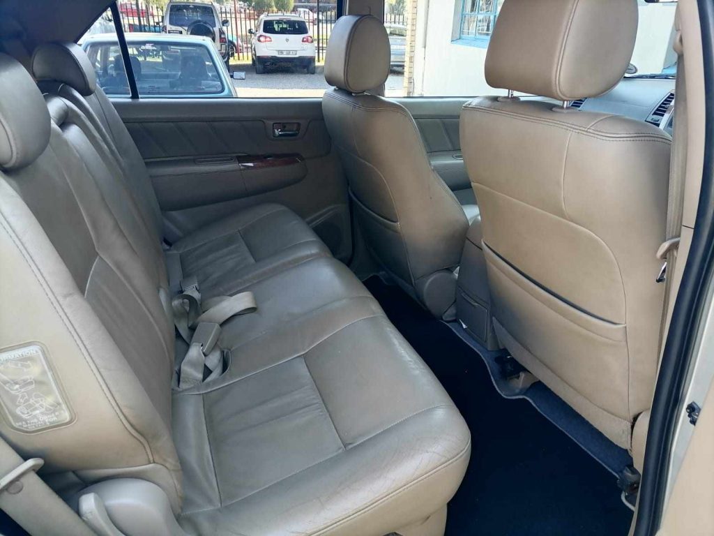 000000974858485638_AHTZZZ69G005013935Server_4