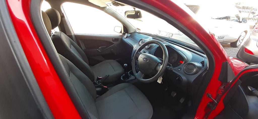 000000974858485638_MAJ1XXMRJ1CL29013Server_7